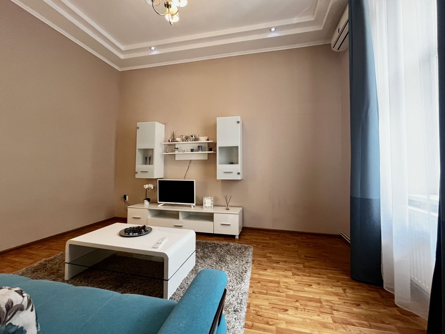 Apartament 2 camere, renovat, in Piața Unirii - Poză 3