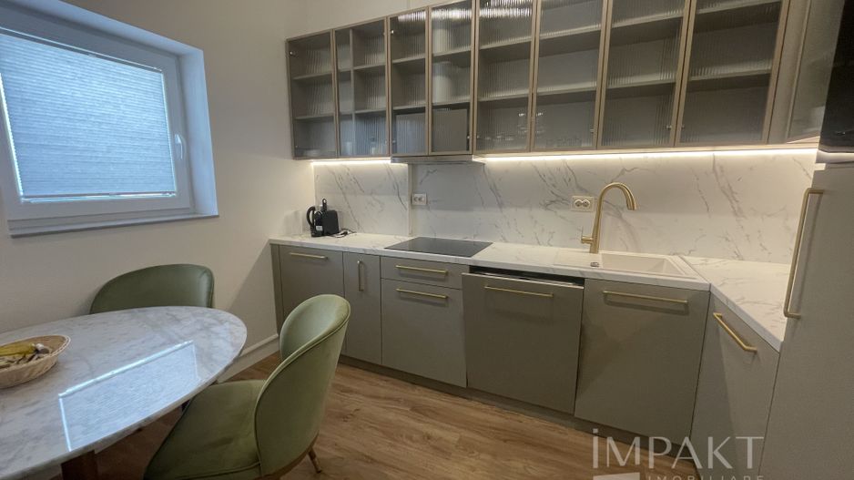 Apartament cu 2 camere, LUX in zona UMF - Poză 6