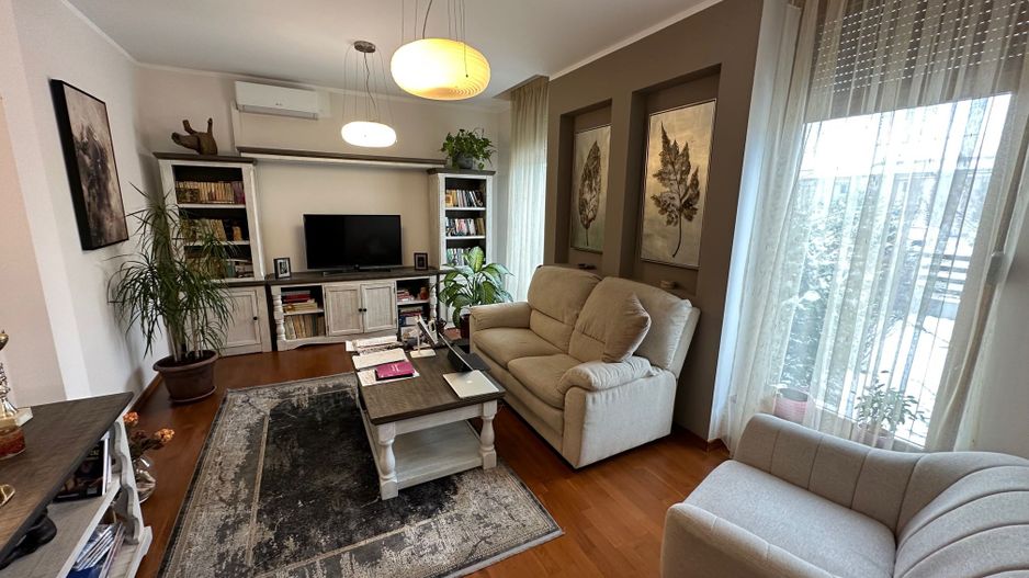 Casa calduroasa și primitoare  Dumbravita - Parc Primărie - Poză 6