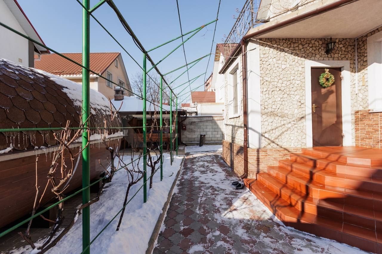 Vânzare, casă 4 camere, str-la Tudor Vladimirescu, Durlești - Poză 5