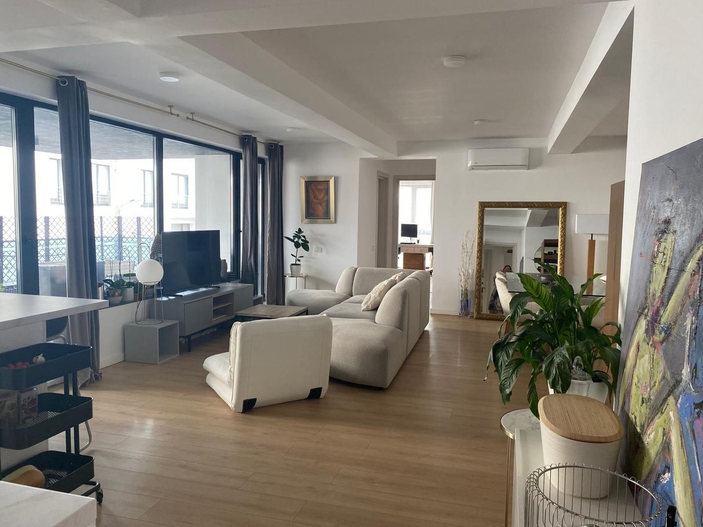 British School Iancu Nicolae apartament 4 camere imobil boutique - Poză 1