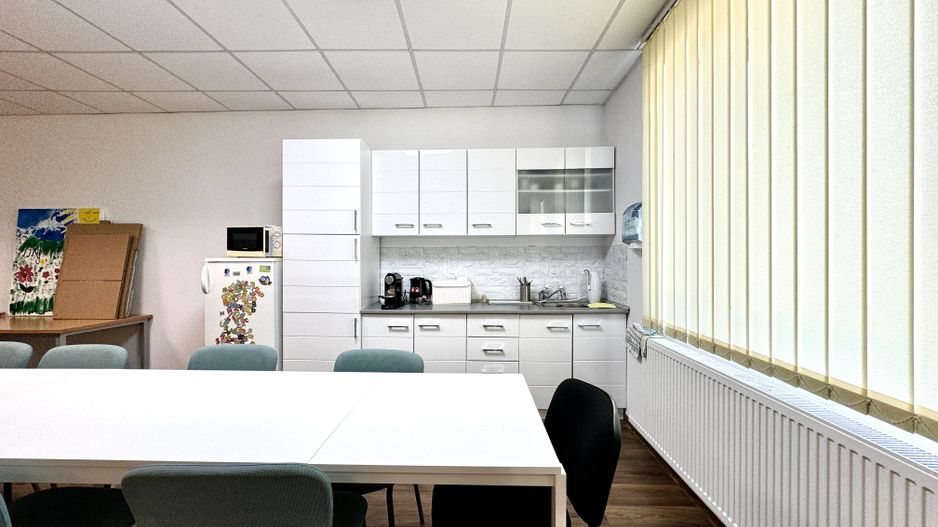 Birou cu 3-4 posturi de lucru - Poză 8