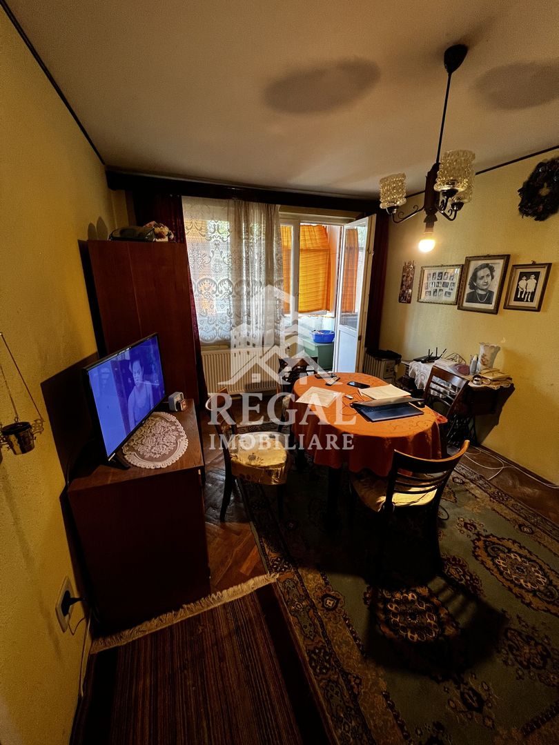 Apartament 2 camere de vânzare – Zona Dunărea | Etaj 1 | Balcon - Poză 1