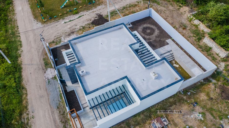 Vânzare, Casă Hi-Tech, 4 camere, str. Ion Suruceanu, Ialoveni - Poză 12