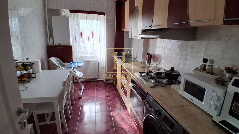 Apartament 3 camere, D.,2 bai, 65mp 135000euro Pacurari - Poză 1