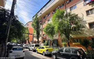 Fizicienilor - Lacramioarei, 3 camere 67 mp, pod 40 mp, modernizat - Poză 16
