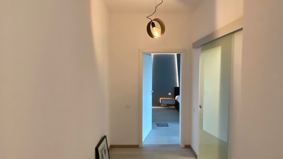 Apartament cu parcare subterana in imobil cu piscina si SPA - Poză 10