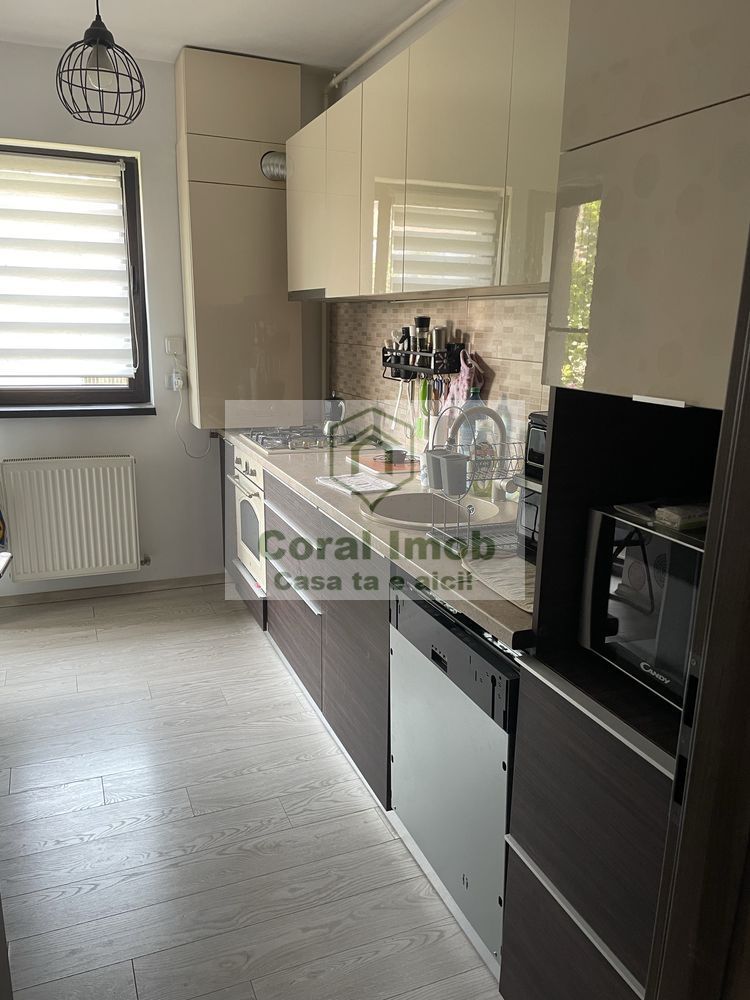 Apartament 3 camere de vanzare - Poză 5