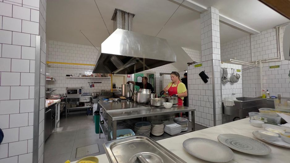 Popas Turistic Poiana Sărată – Complex turistic de vânzare - Poză 17