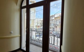 Spațiu de birouri ultracentral de inchiriat - etaj 1-intrare separata - Poză 2