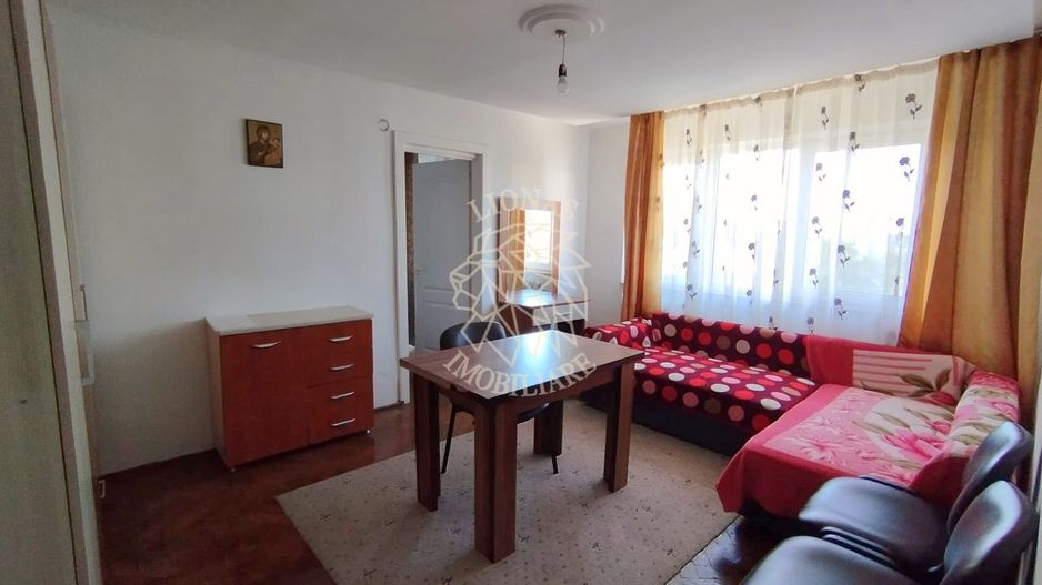 Apartament de inchiriat 2 camere-balcon-etaj 3-Decebal - Poză 1