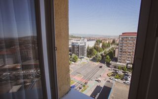 Propietar vand apartament 2 camere decomandat renovat/utilat complet - Poză 8
