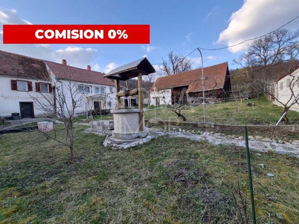 Casa individuala cu teren generos – 8.356 mp – Tichindeal, jud. Sibiu - Poză 1