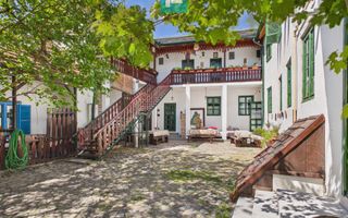 Pensiune 18 Camere cu Restaurant - Cetatea Oradea - Poză 31