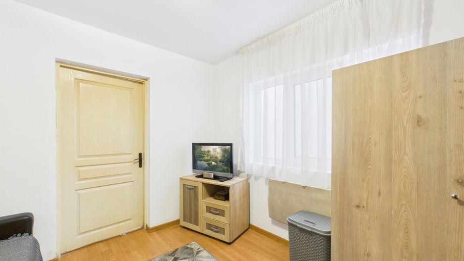Două case locuibile, cu teren de 149 mp, Vitan, Mihai Bravu - Poză 6
