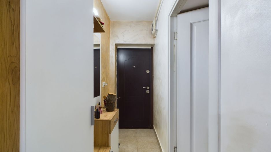Apartament cu 2 camere la curte , renovat recent - Poză 15