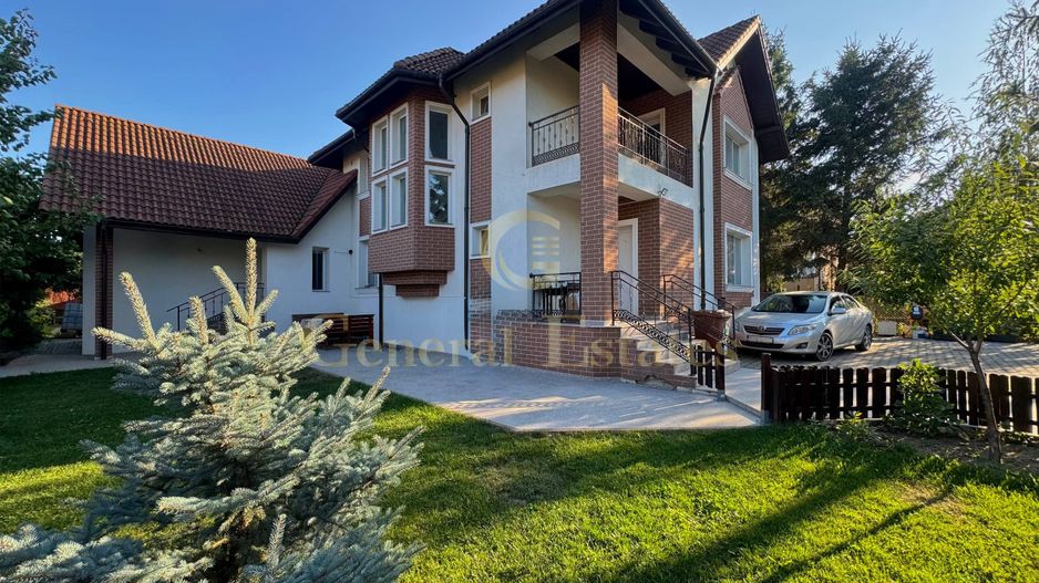 Vânzare Casă  D+P+E - 230 m.p. - Bucium - Poză 1