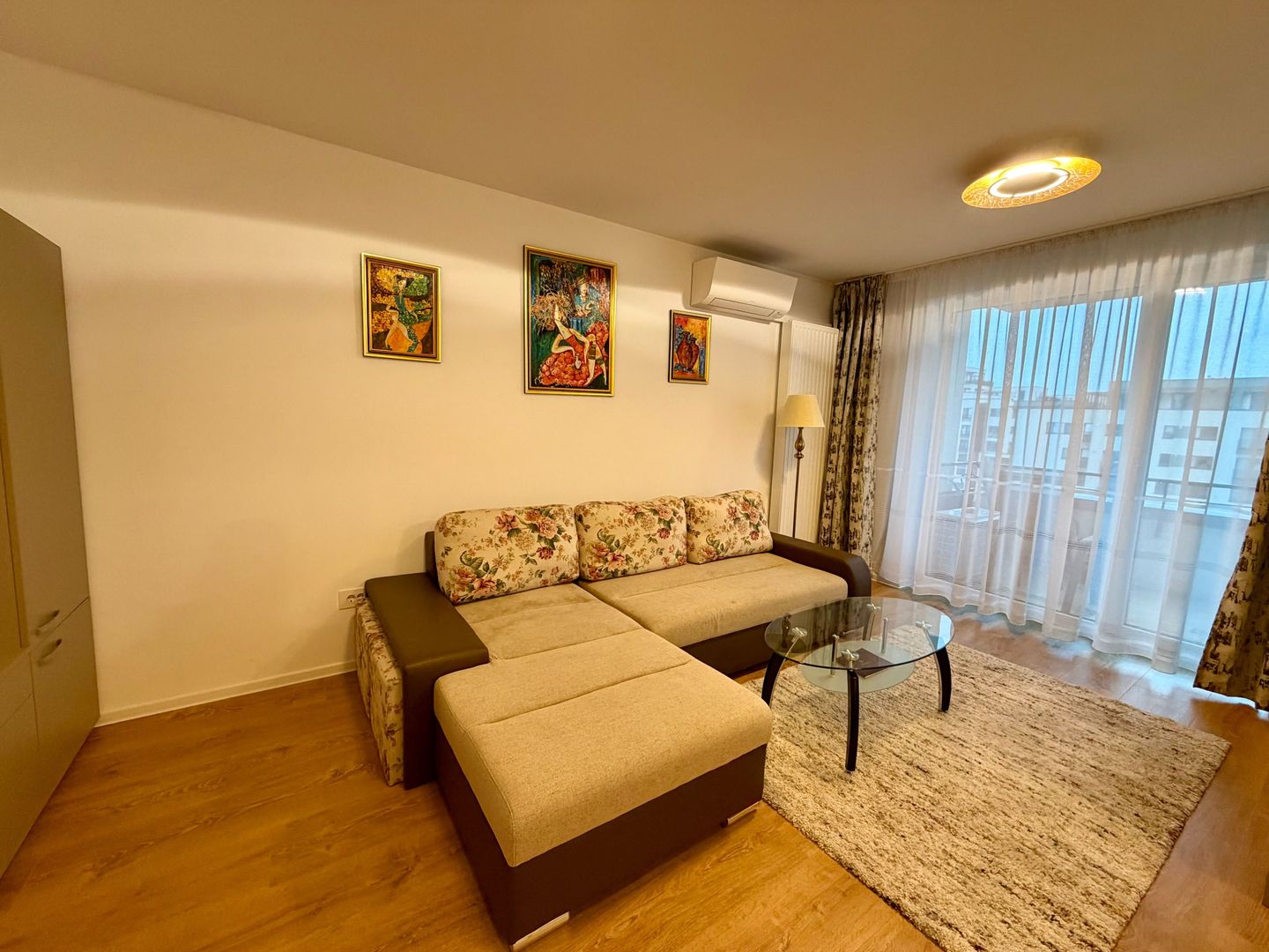 Apartament 2 camere Kasper cu vedere la pietonala - Poză 6