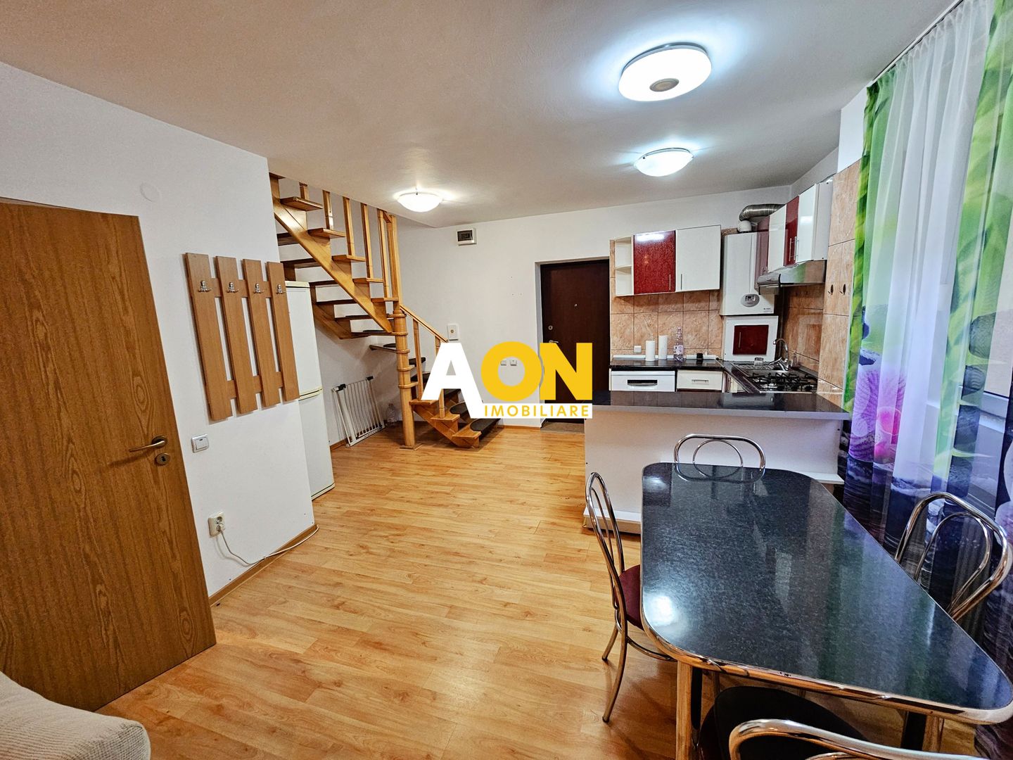 Apartament 3 camere, mobilat, utilat, 84 mp utili + garaj, Tolstoi - Poză 2