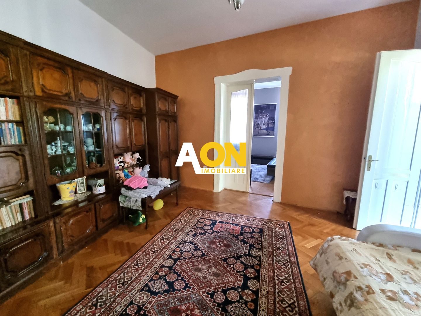 De vanzare casa 5 camere, 1200mp teren, zona ultracentrala - Poză 6