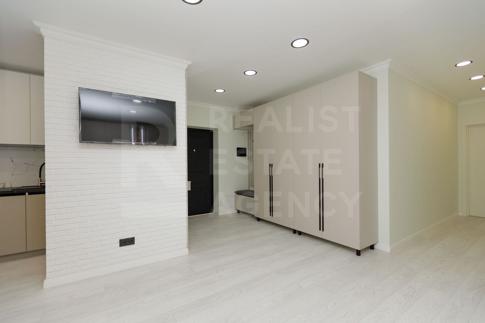 Vânzare, apartament, 2 dormitoare, str. Ion Buzdugan, Buiucani - Poză 9