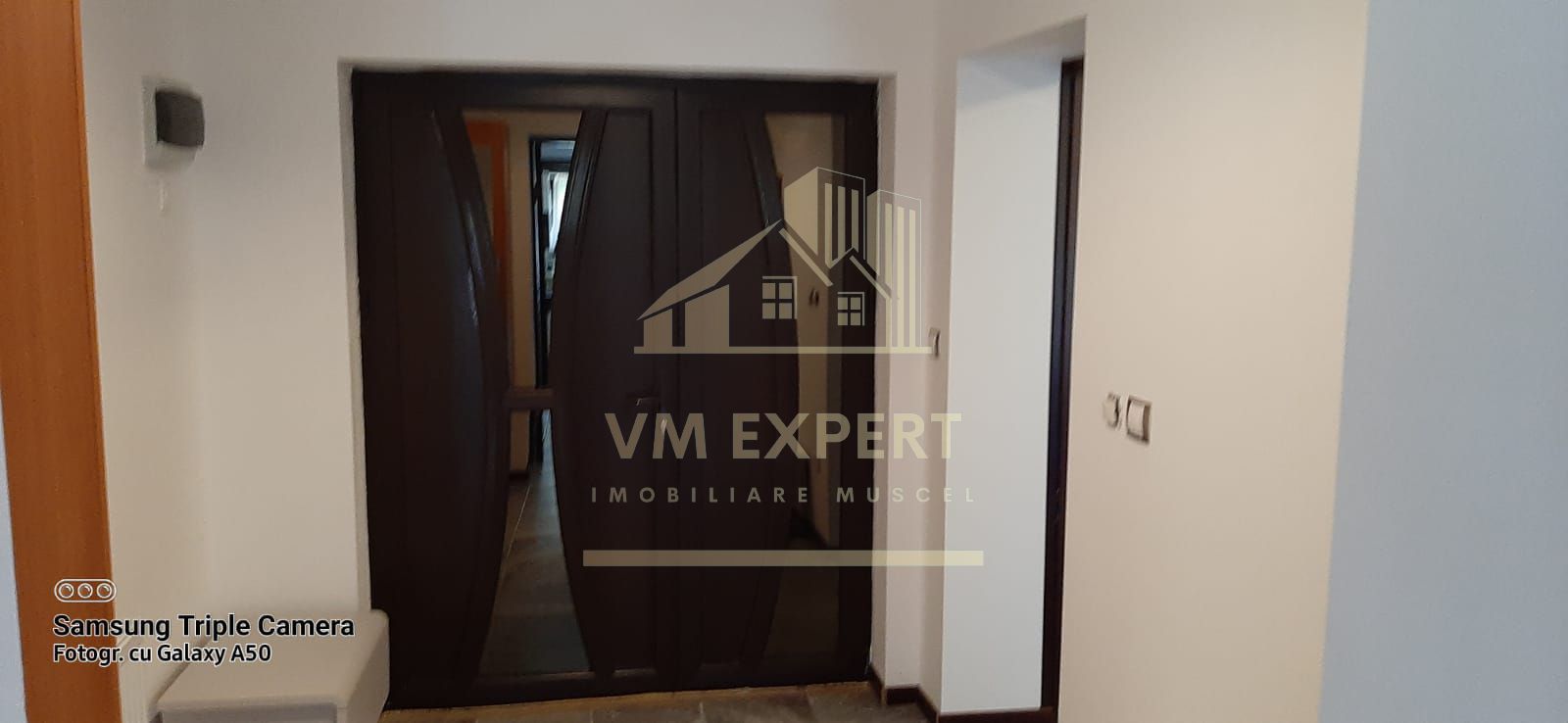 VILA 8 CAMERE, TEREN 1294 MP + 2712 MP PADURE, CAMPULUNG - Poză 12