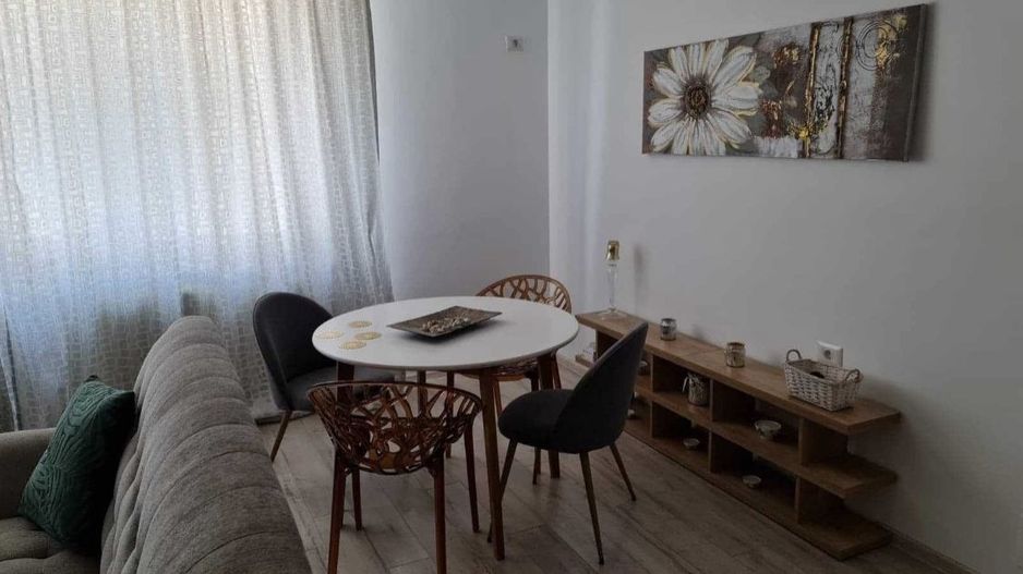 Vand apartament 2 camere - Poză 5