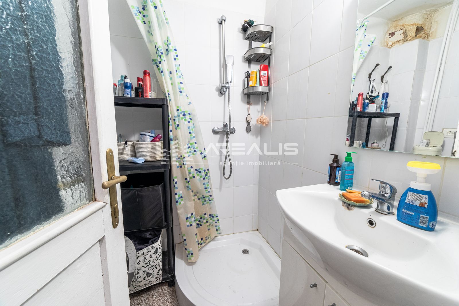 Central, spațios și versatil – Apartament cu 4 camere - Poză 13