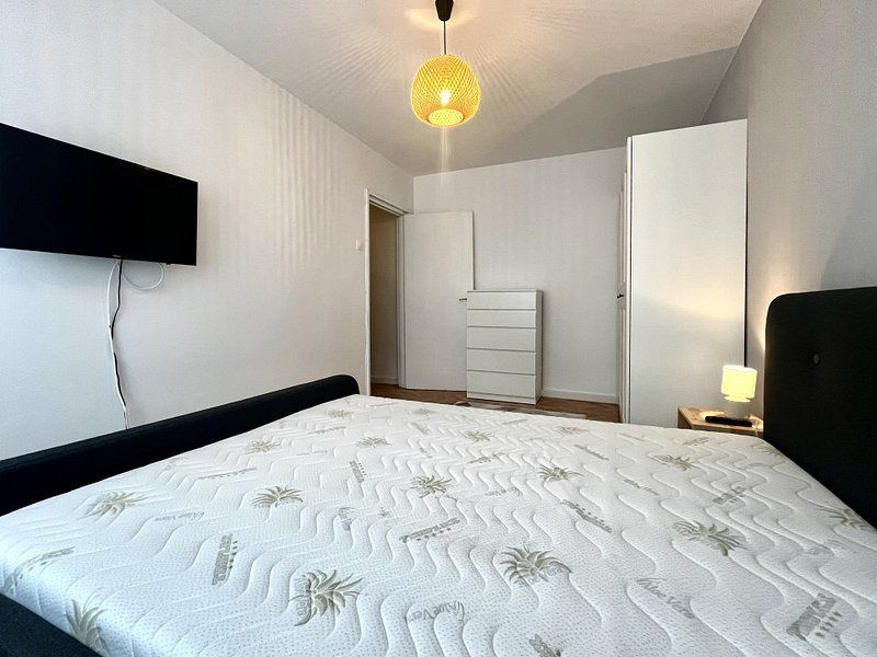 Apartament 3 camere, prima închiriere, elegant si primitor, in Circumvalațiunii - Poză 10