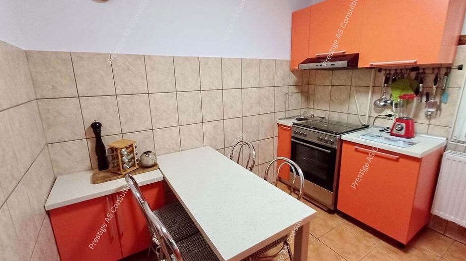 Apartament 3 Camere | Etaj 1 | Str Bucureti-Medicina - Poză 4