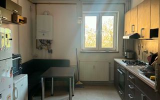 2 camere, decomandate, Central str. Republicii, Zona UMF, Motilor - Poză 3