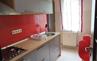 De închiriat ap. 3 camere, str. Transilvania, et. 2 - Poză 3