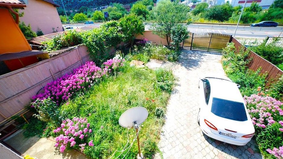 Casa individuala zona Sacele, langa Hanul Domnesc, 229000Euro/neg - Poză 2