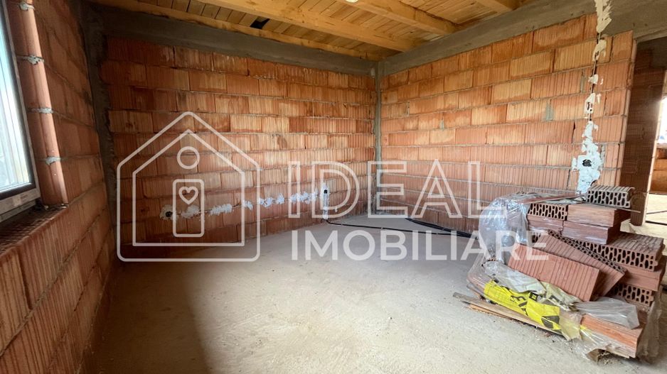 Casa individuala - 125mpu și 270mp curte | Sura Mica - Poză 16