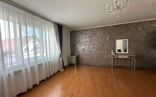 Apartament spatios cu 3 camere - Poză 7