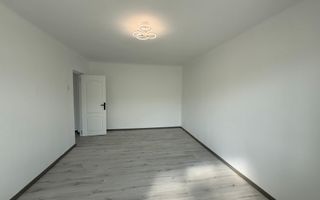 Apartament 2 camere decomandat Rovine Carrefour – bloc anvelopat, etaj 3/4 - Poză 10
