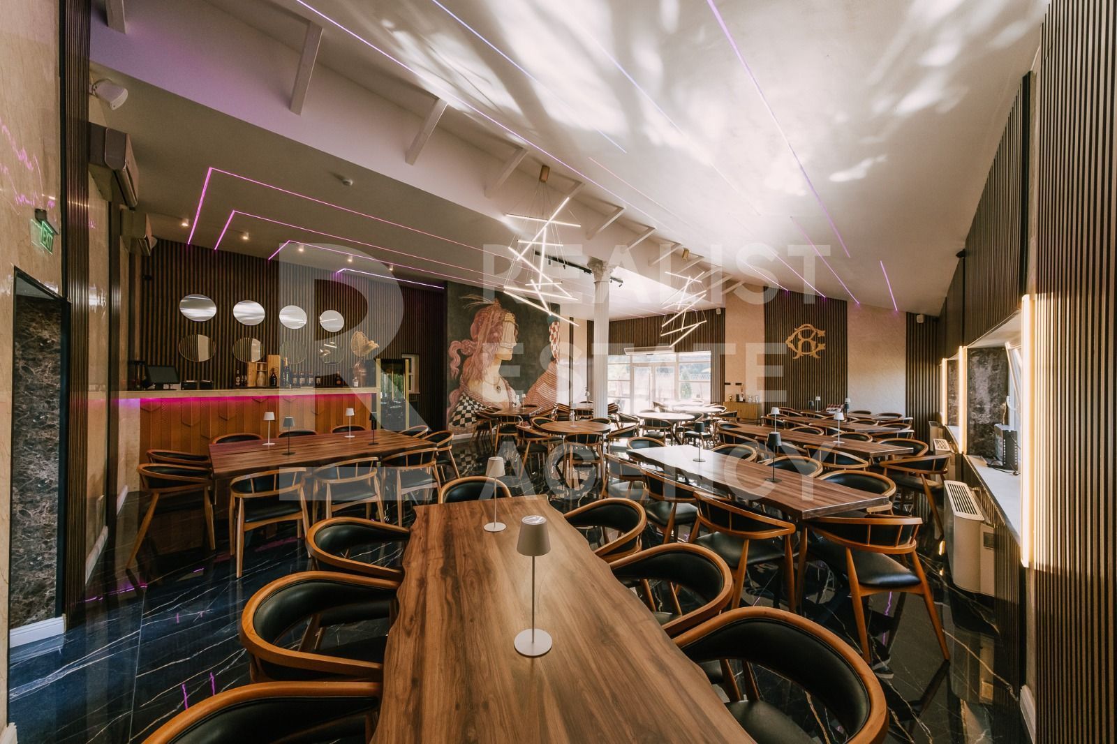 Boutique Luxury Retreat + Restaurant, Prahova - Poză 17