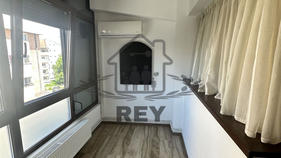 De inchiriat- Apartament 2 camere, zona centrala, 80 mp, bloc nou - Poză 14