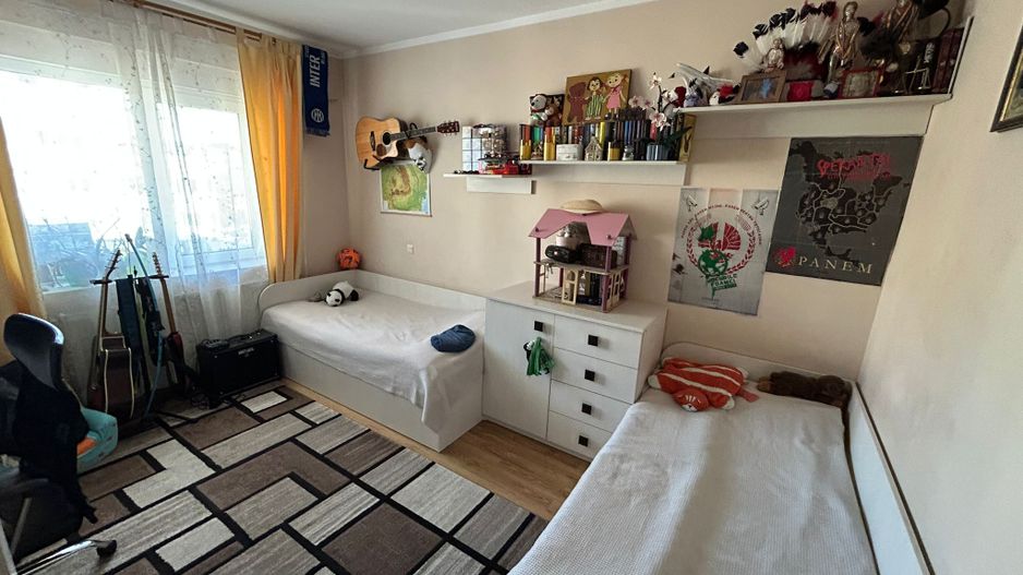 Apartament 3 camere, etaj 1 - zona Cetate - Poză 6