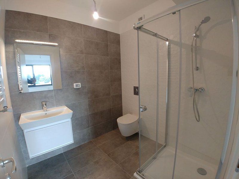 Apartament 3 camere nou in imobil finalizat Ianga Padurea Baneasa - Poză 2