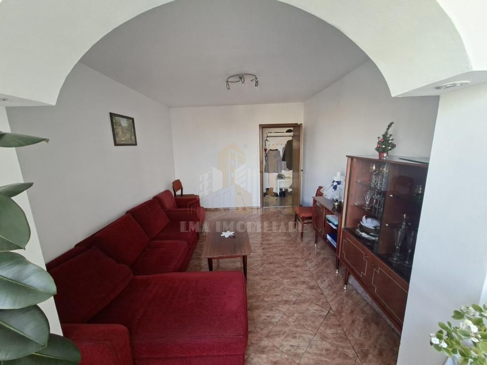Apartament 3 camere semidecomandat Apolo Brasov - Poză 5
