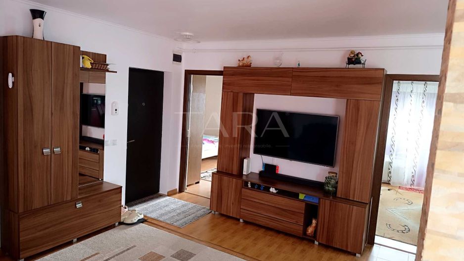 Apartament cu 3 camere și terase generoase, zona Sub Cetate, Florești. - Poză 1