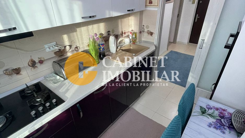 FARA RISC - PODU ROS - LICEUL EMIL RACOVITA - 3 CAMERE - RENOVAT - Poză 9