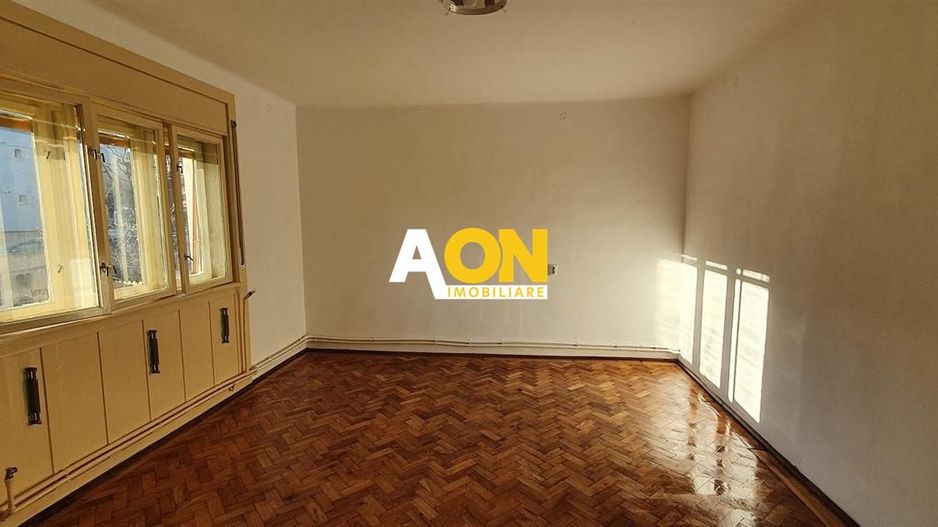 Casa De Inchiriat 3 camere 350 mp teren - Poză 4