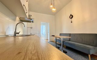 EXCLUSIVITATE. Apartament decomandat. Medicina. ULTRACENTRAL. - Poză 1