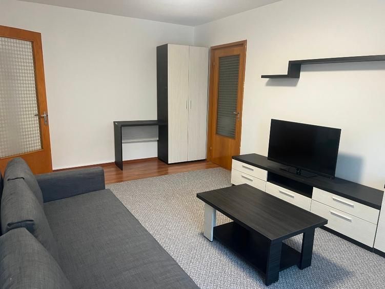 Închiriere Apartament cu 2 camere renovat, 4 min metrou Costin Georgian - Poză 3