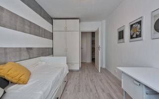 Apartament superb de 3 camere zona Universitate - Poză 8