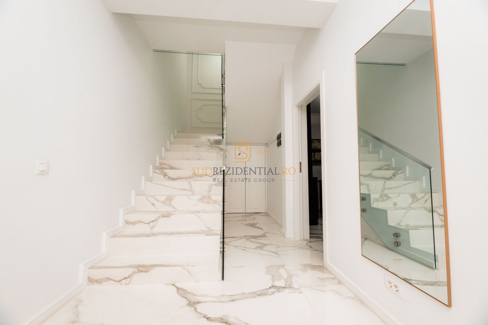 Vilă exclusivistă | 290 mp utili | Teren 719 mp | Piscină încălzită | - Poză 35