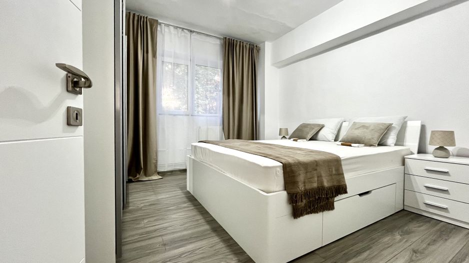 Apartament 4 camere, renovat integral, in zona Aradului- Iulius Mall - Poză 9