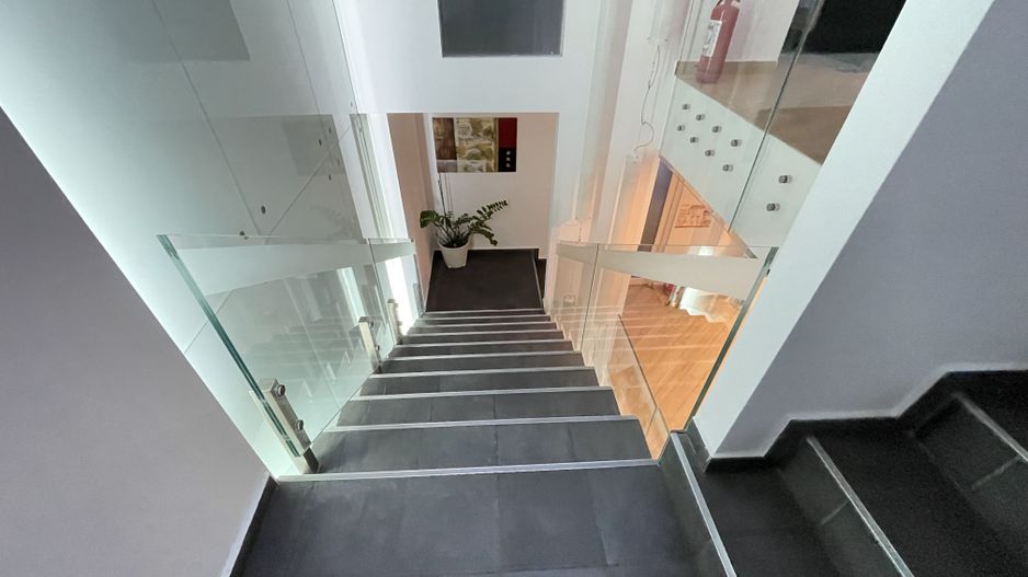 IMOBIL CU MULTIPLE DESTINATII - Poză 4